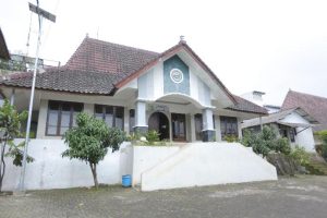 Perpustakaan Bahrul Maghfiroh